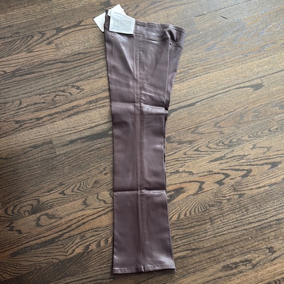 NWT- Sleek Brown Cropped Flared Mini Boot Jeans by FRAME- size 1 - Picture 1 of 7
